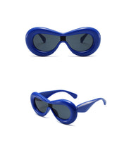 Load image into Gallery viewer, “IG Baddie” Sunglasses
