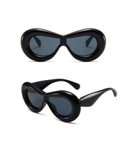 Load image into Gallery viewer, “IG Baddie” Sunglasses
